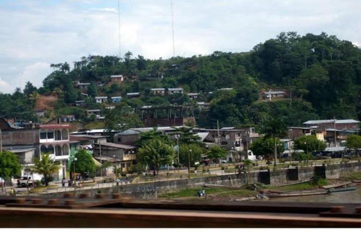 Hospedaje Independencia Pucallpa Buitenkant foto